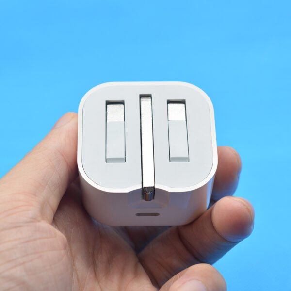 Foldable PD20W UK Charger for Apple iPhone Fast Charging