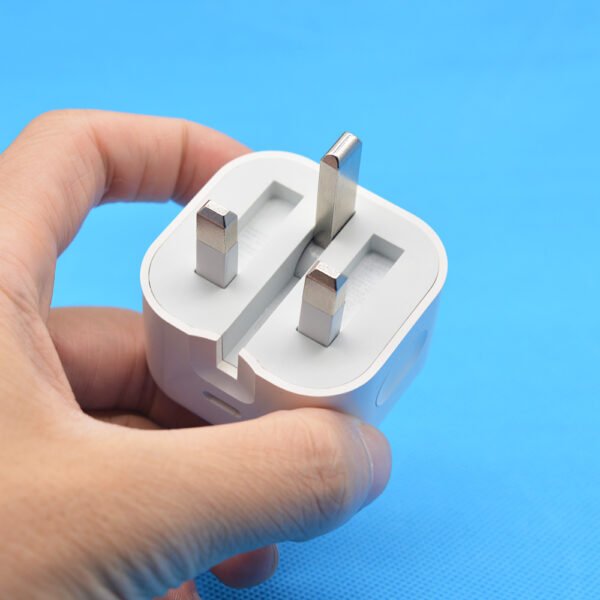 Foldable PD20W UK Charger for Apple iPhone Fast Charging