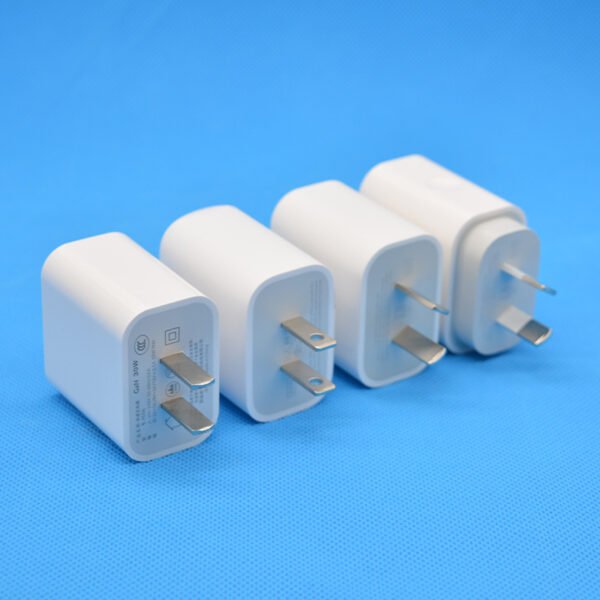30W PD Fast Charger Plug for iPhone CE/FCC/UL